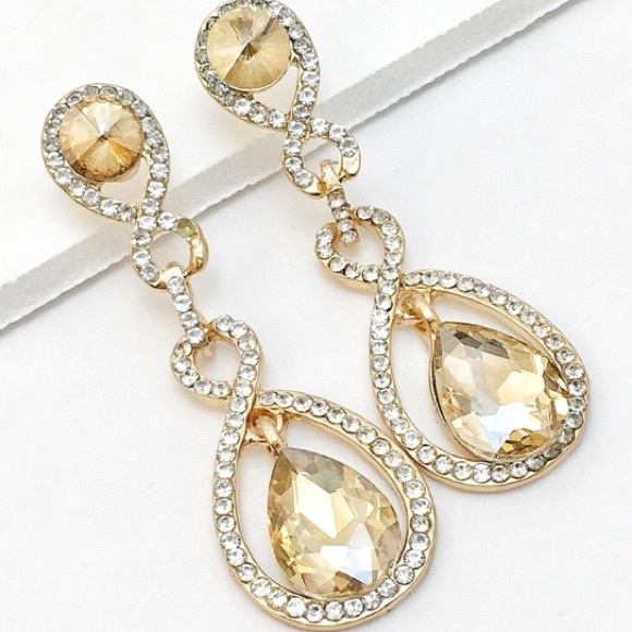 Jewelry - Champagne Crystal Earrings